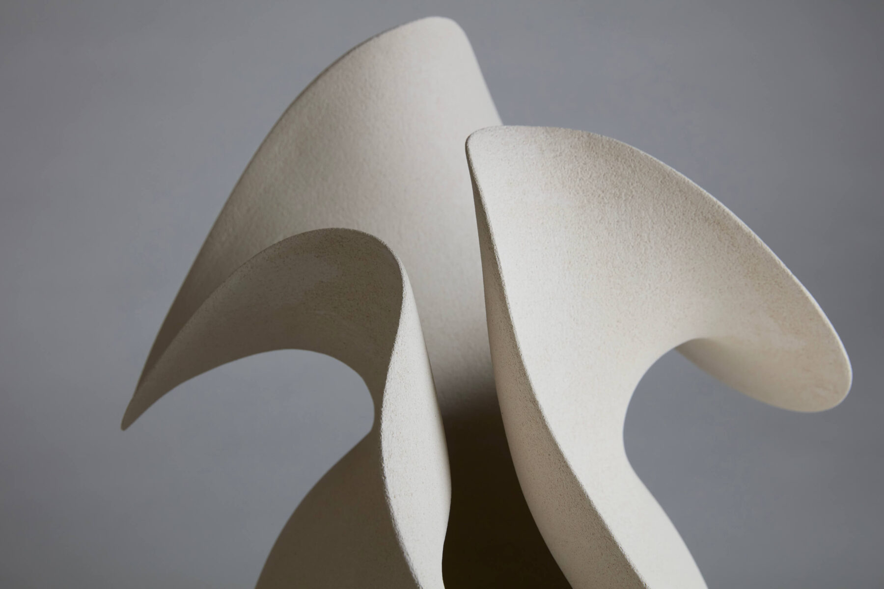 Sculptural Ruffle Pattern Ruffle sculpture 1, Sculpture | Galerie Carole Decombe